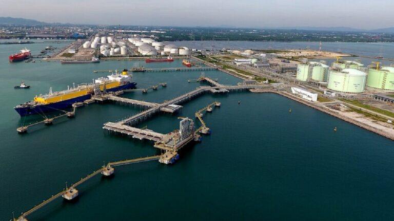 Dip Pay Seller and Buyer Jointly Pay to Buyer Tank Farm FOB